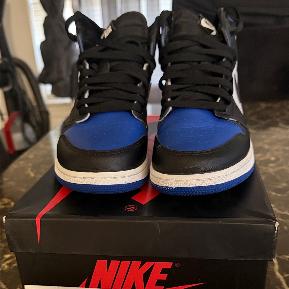 Nike Kids Blue and Black Sneakers